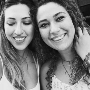 Meet your Posher, Dominique